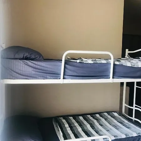 Apartmán Rrjoll_rooms_clandestino *